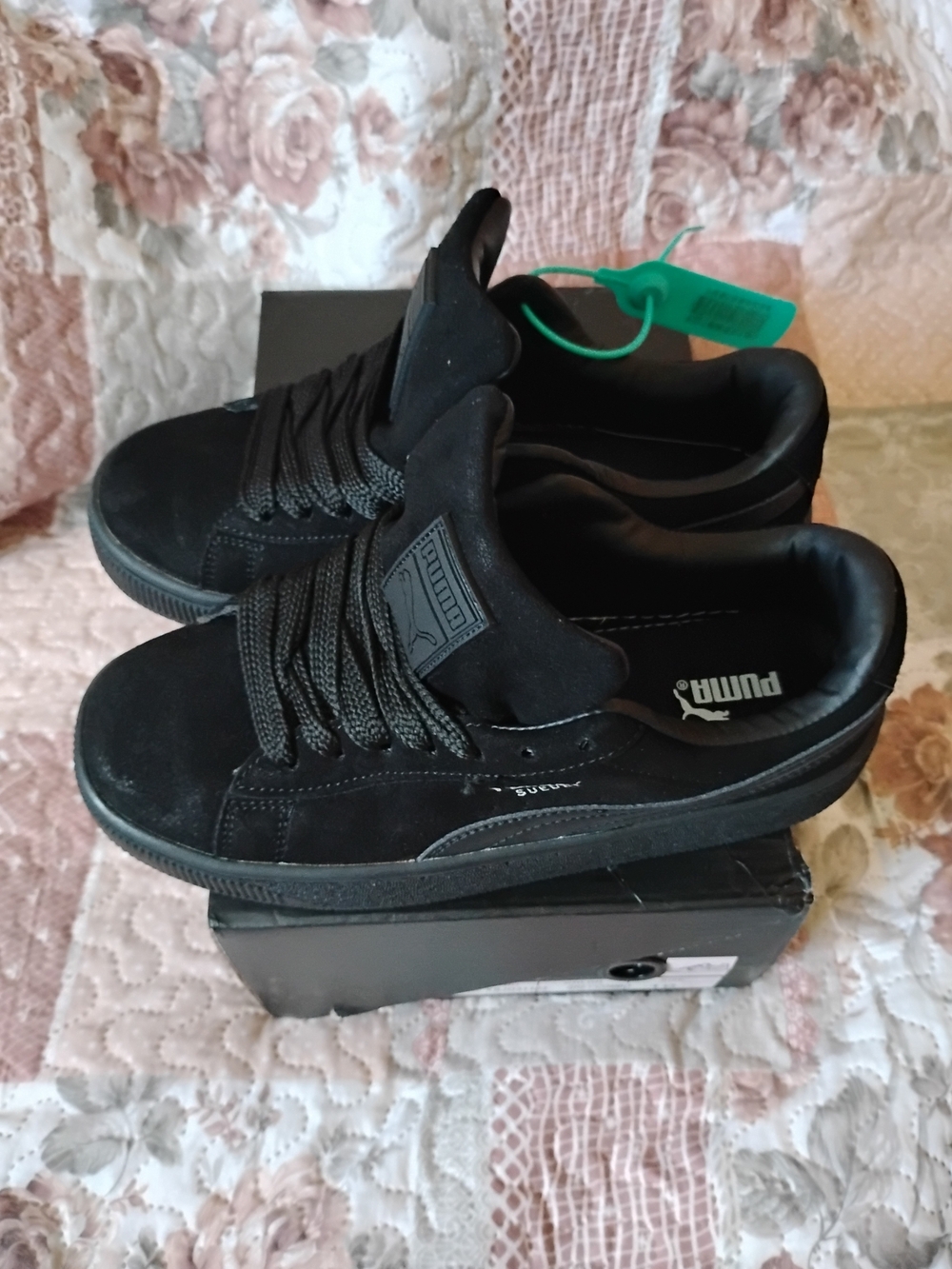 Puma Men’s Black Low-Top Suede Sneakers